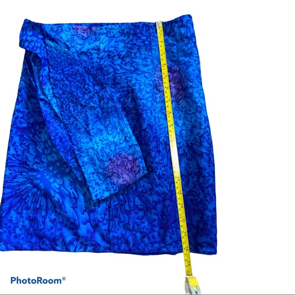 ‼️FREE With PURCHASE‼️ Wrap Around Skirt - Picture 3 of 6